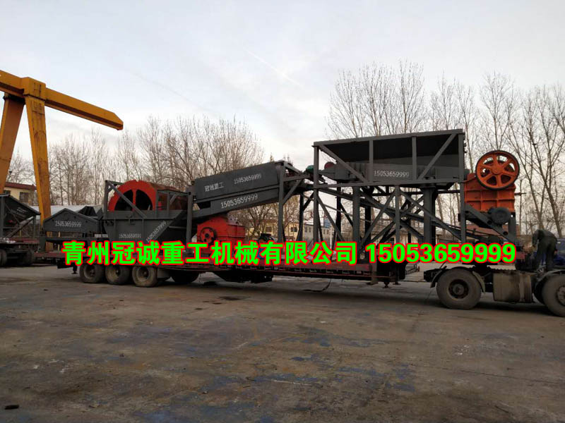 移動式破碎洗沙機(jī) 移動式破碎洗沙機(jī)