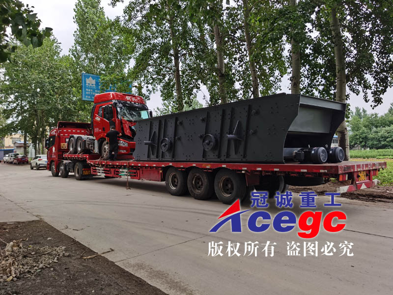 振動篩沙設(shè)備